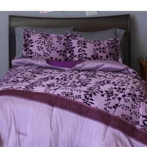 IOS!!! Bella swan comforter set from target.